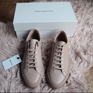 Common Projects Low Achilles Sneakers